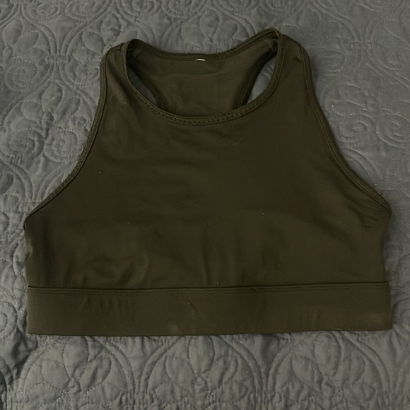 2 medium sized sports bras. Excellent condition. - Picture 5 of 7